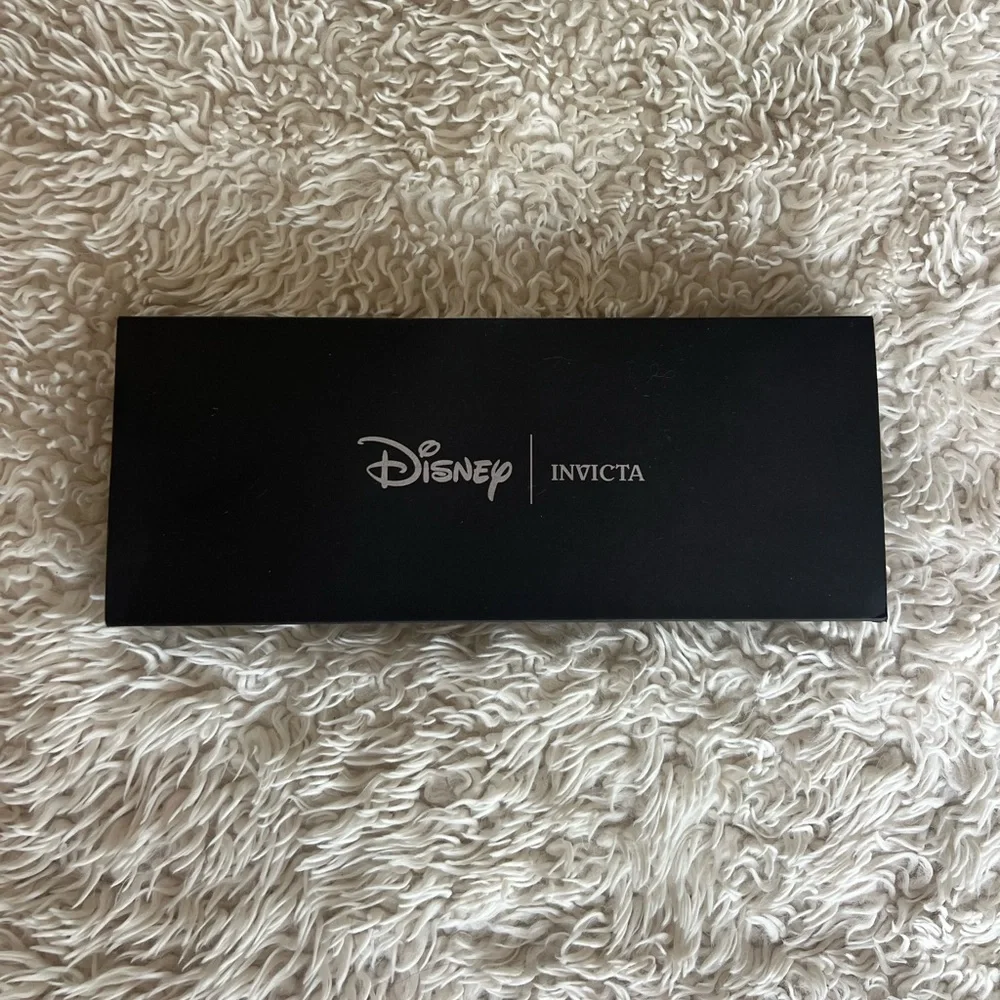 Disney x Invicta Limited Edition Watch - Picture 2 of 6